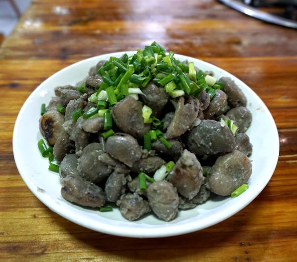 鱼之美味来自江湖 十余年只做这道主菜--岩口江湖鱼