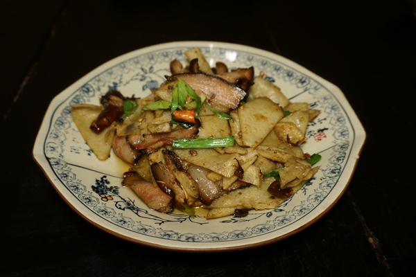 久酒饺子--情调小酒馆菜品有味 饺子下酒越喝越有