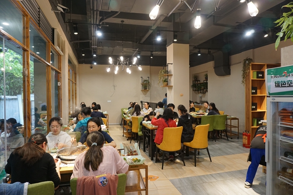 加强交流为促进重庆中小型火锅企业发展尽一份力