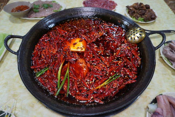 红辣老火锅--品味重庆火锅真实的味道 唤起对生活的回忆