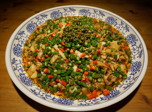 冰冰龙虾·江湖菜--夏季江湖菜 燃情南滨路 美味与灯火点亮山城美景