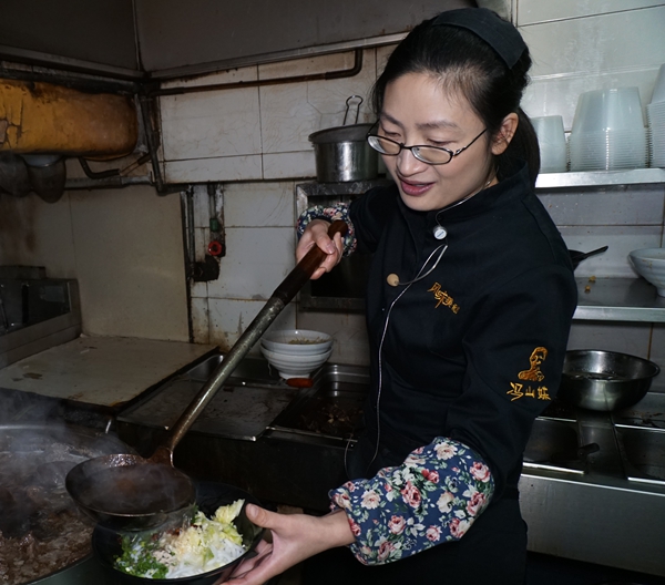 冯山妹风味美食坊--米粉追忆着青春年少的回目 难忘的情怀