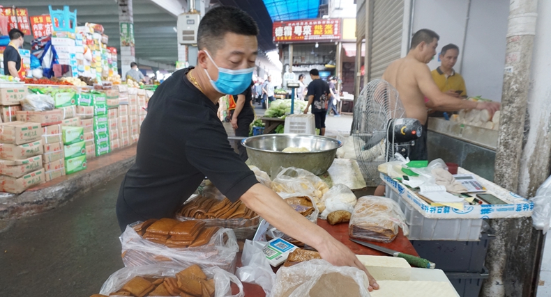 英元·老北京涮羊肉创始人王雪元用诚信征服重庆人的味蕾