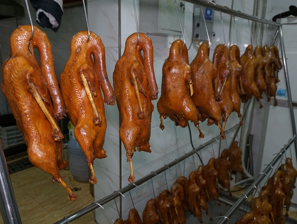 塞上王府卤鹅庄--荣昌卤鹅传统味道 内蒙古草原鹅品质更上一层楼