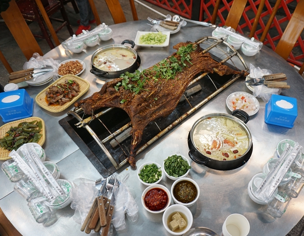 北疆烤全羊--六店齐发 喜迎国庆节 中秋节
