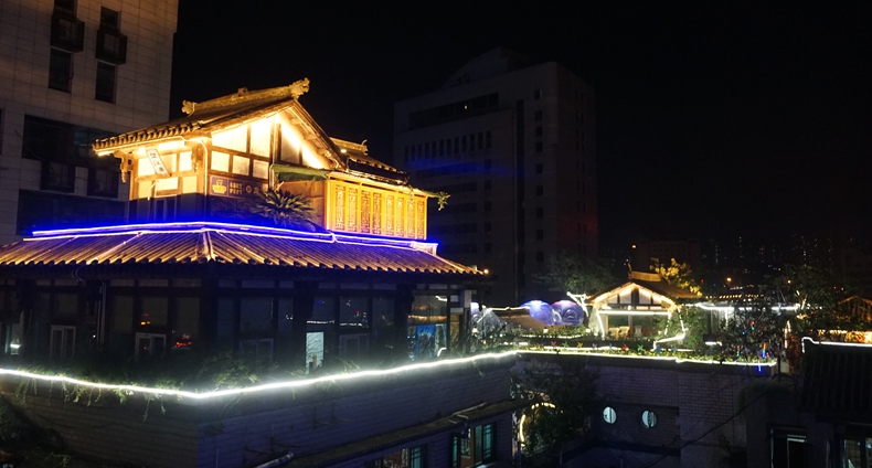 名羊庄烤全羊--何必要舟车劳顿 两路口地铁站边吃烤全羊