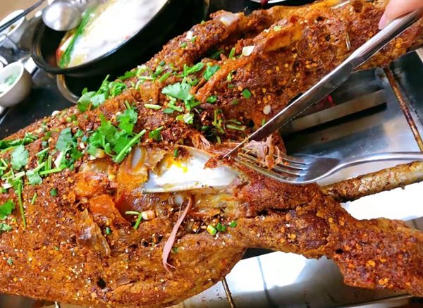 北疆烤全羊 温补您的身体 增强体质 冬季极佳的美食