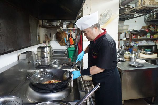 老城味道 香中乐四十年余坚守 大坪的传奇餐厅