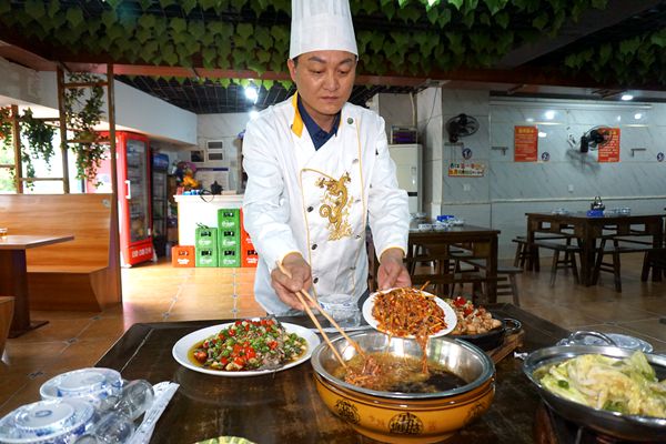 麒麟美食店 名不虚传 重庆特色美味