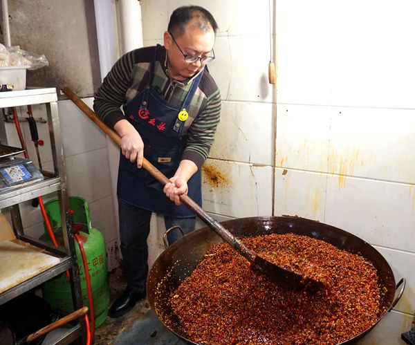 重庆老味道的记忆 四代传承 幺柒化龙桥记忆老火锅