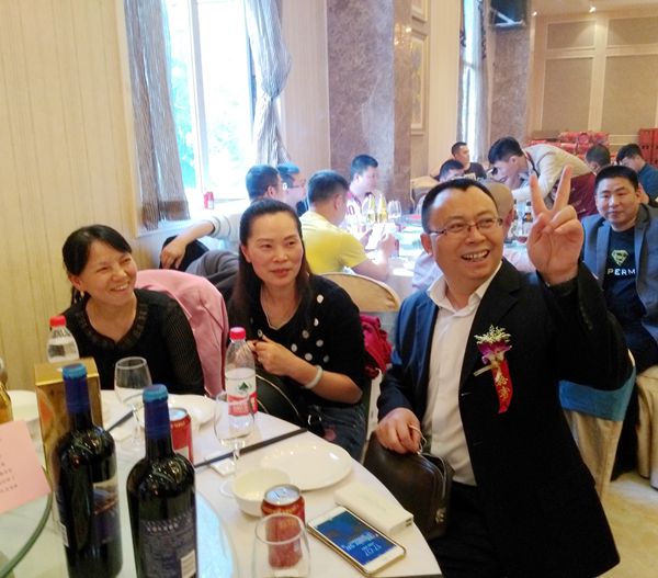 重庆市烹饪协会南岸区分会授权仪式在南坪举行