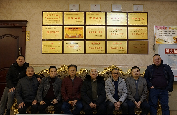 重庆烹饪界专家团队一行到璧山区考察和指导该区餐饮工作