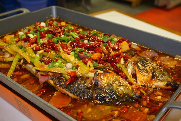 好汉烤鱼 江湖美味 亮堂的就餐环境 不容错过的重庆美食