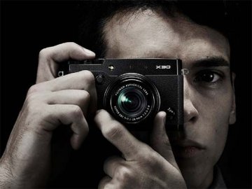 富士正式发布X30便携相机